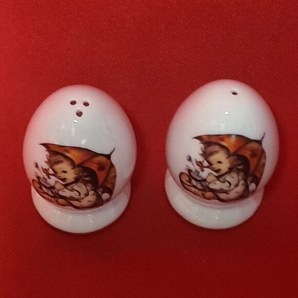 Umbrella Girl MJ Hummel Egg Shaped Mini Salt and Pepper Shakers - Picture 3 of 9
